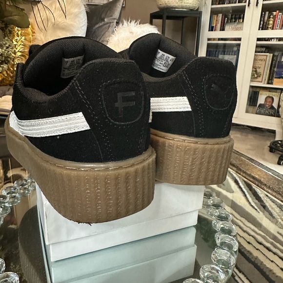 ‼️Puma Fenty Black Sneakers‼️ - Picture 2 of 7